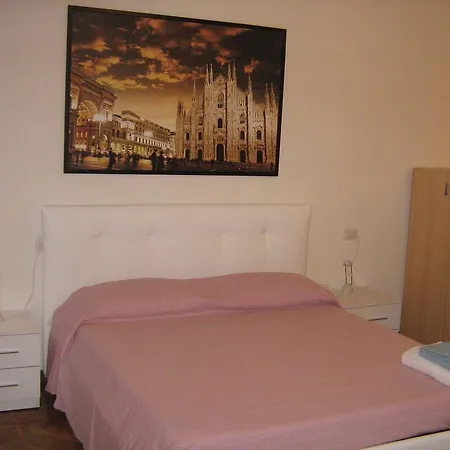 Flat In 1 Apartment *